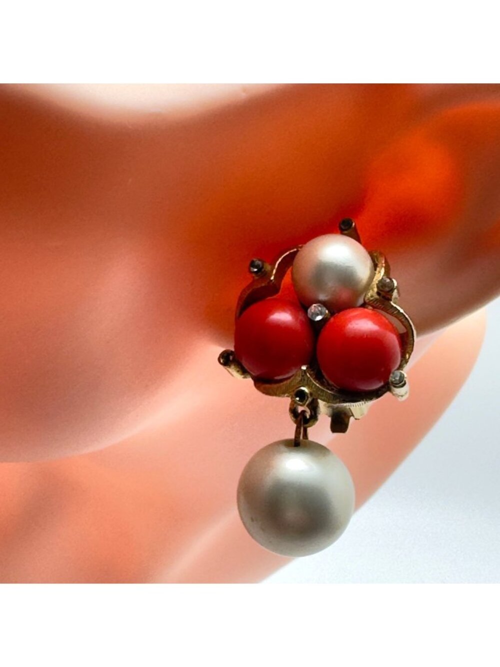 Vtg Gold-Tone Clip-On Earrings Red & White Beads Rhinestones Dangle Design